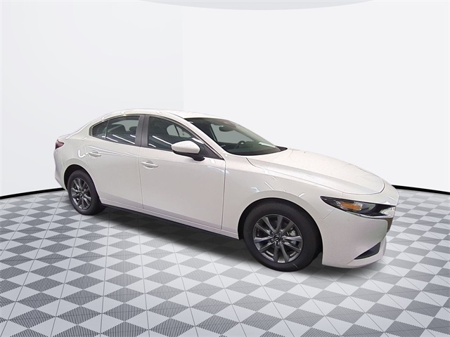 Vehicle image 2 of 10