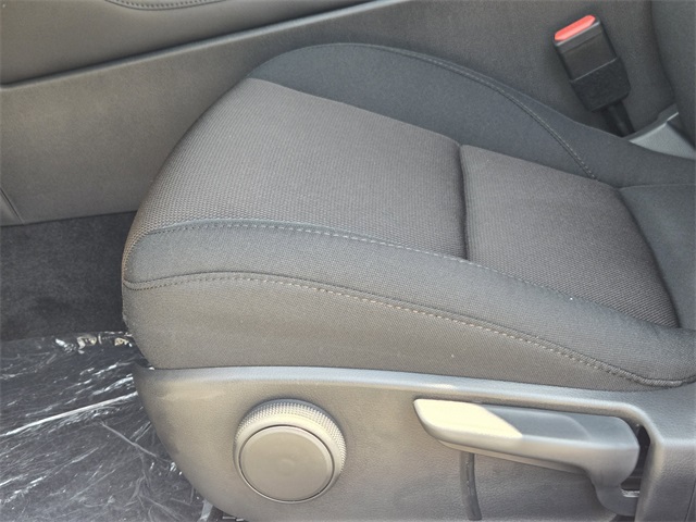 2025 Mazda Mazda3 2.5 S Image 16 of 20