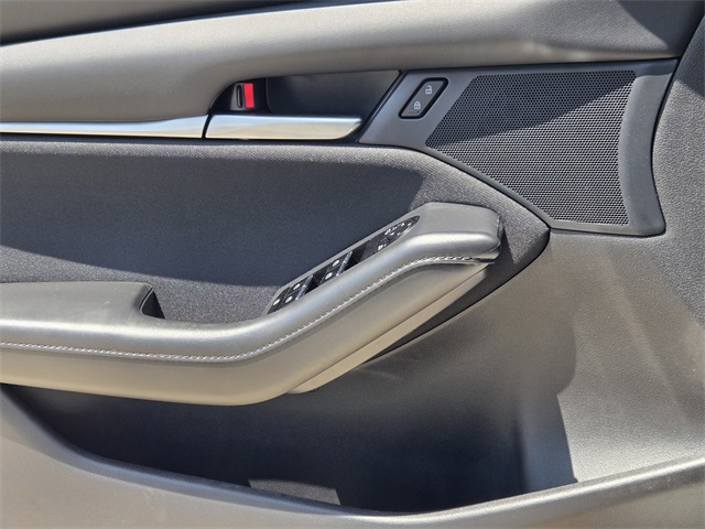 2025 Mazda Mazda3 2.5 S Image 15 of 20