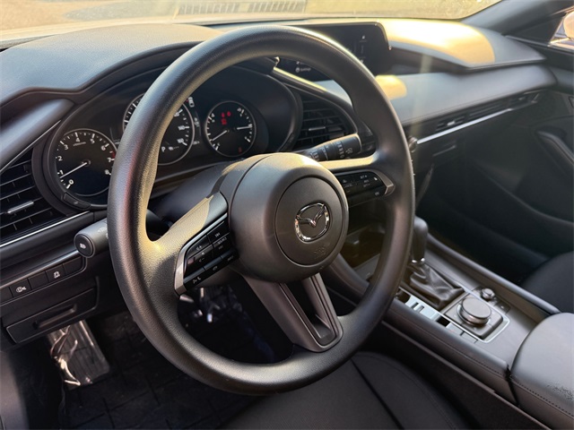 2025 Mazda Mazda3 2.5 S Image 13 of 21