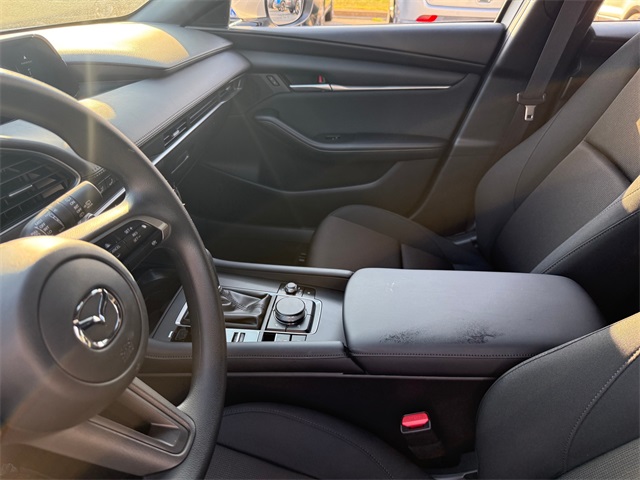 2025 Mazda Mazda3 2.5 S Image 16 of 21