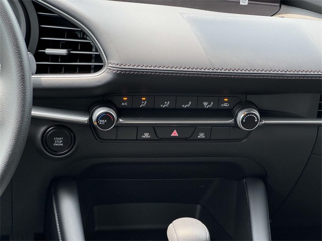 Vehicle image 9 of 18