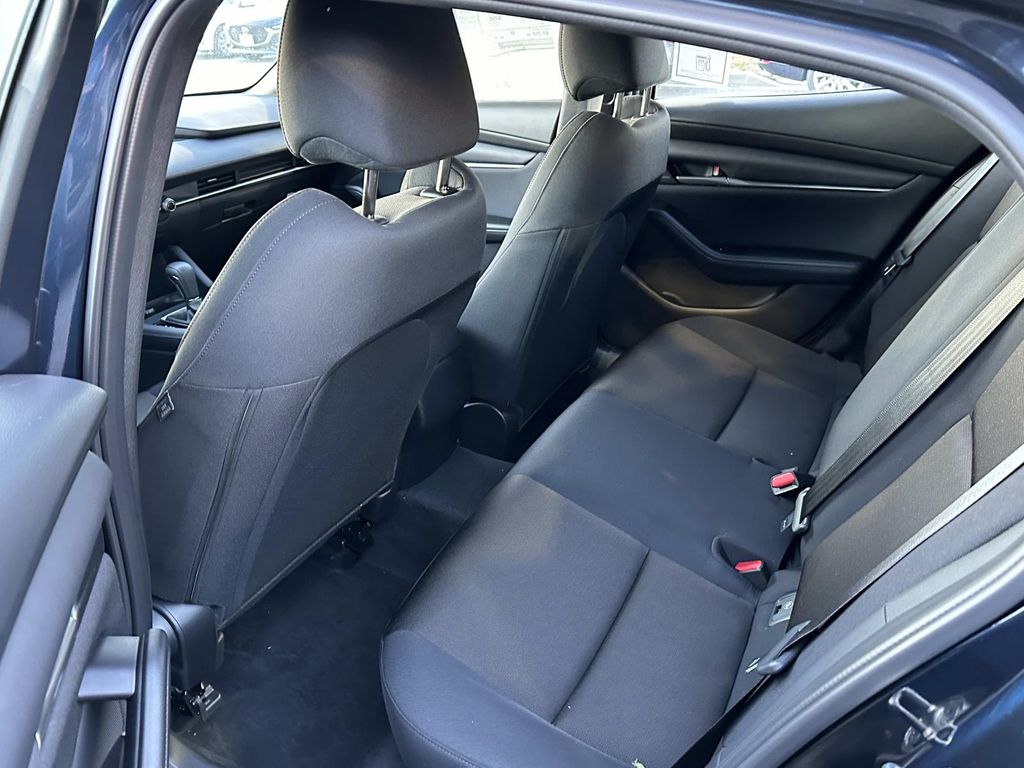 2025 Mazda Mazda3 2.5 S Image 22 of 34