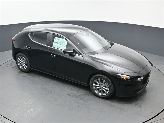 Vehicle image 11 of 41