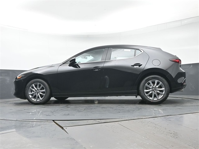 Vehicle image 23 of 41
