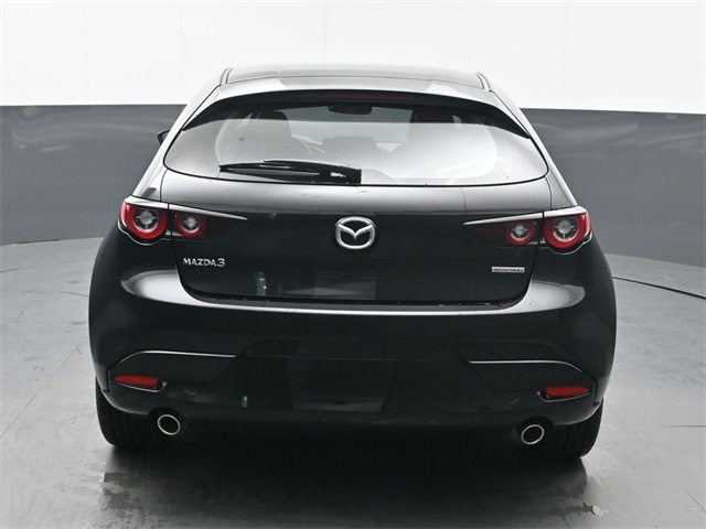 Vehicle image 18 of 41