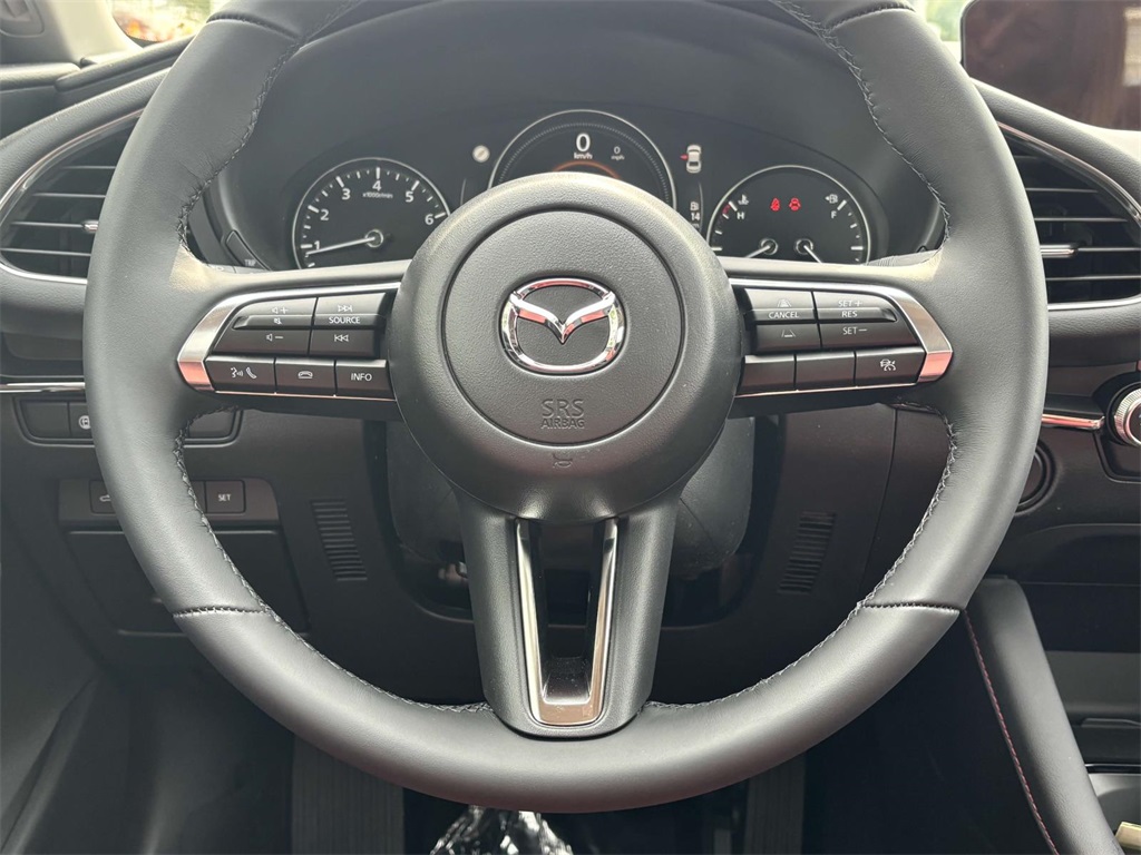 Vehicle image 16 of 29