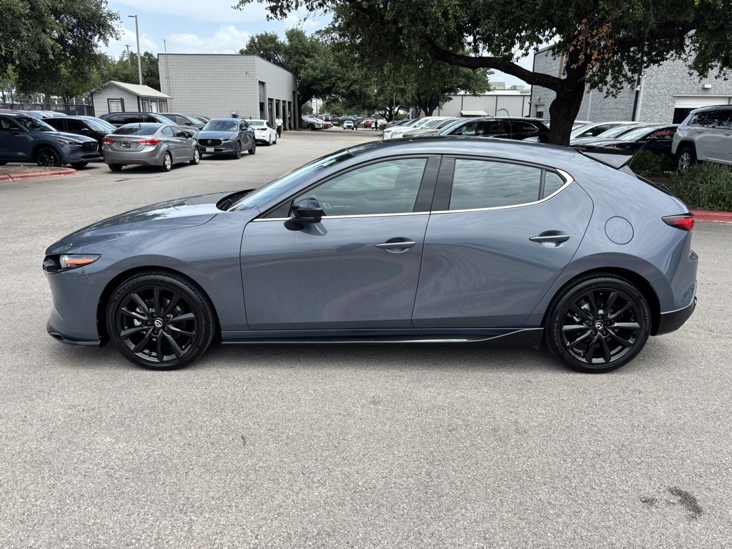 Vehicle image 8 of 37