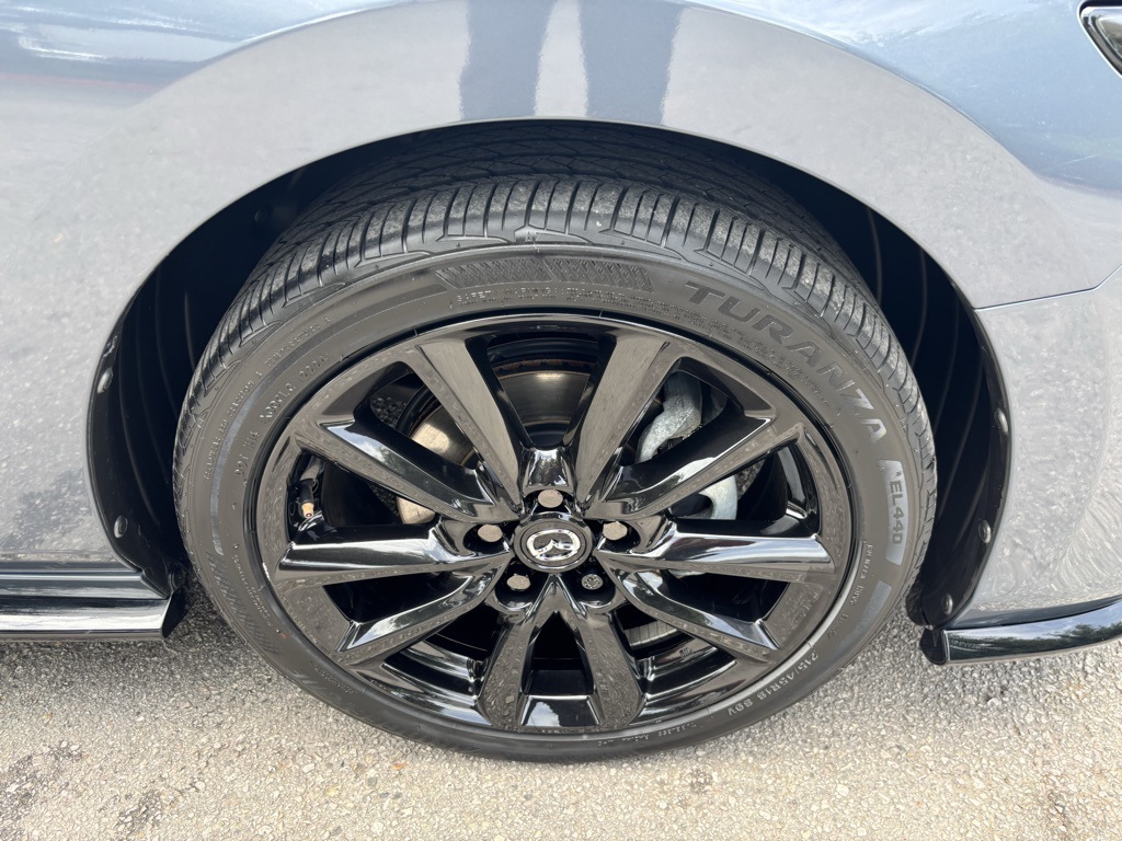 Vehicle image 12 of 37