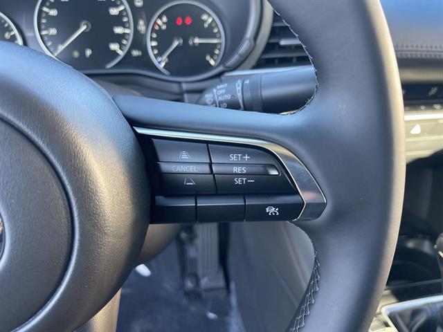 2025 Mazda Mazda3 Sedan 2.5 S Select Sport Image 34 of 38
