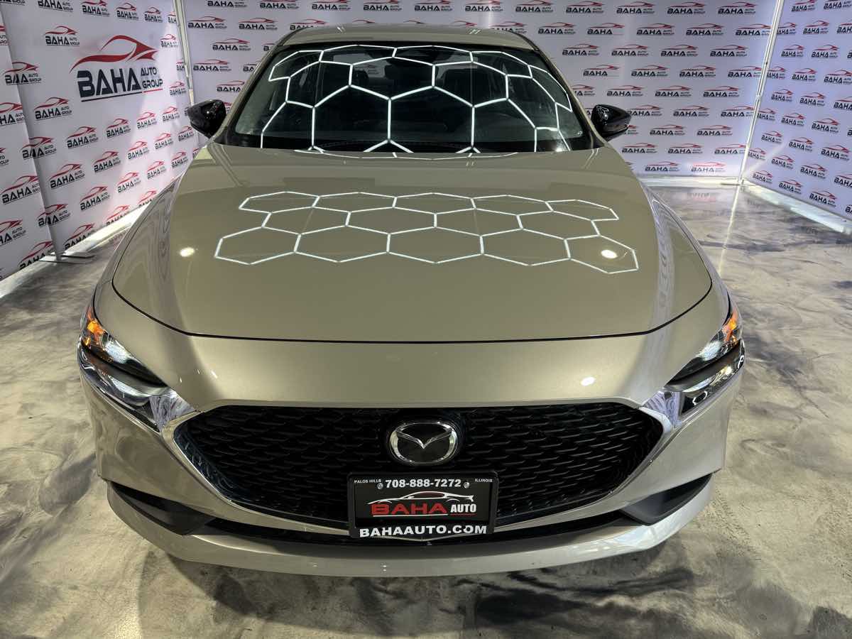 Vehicle image 5 of 52