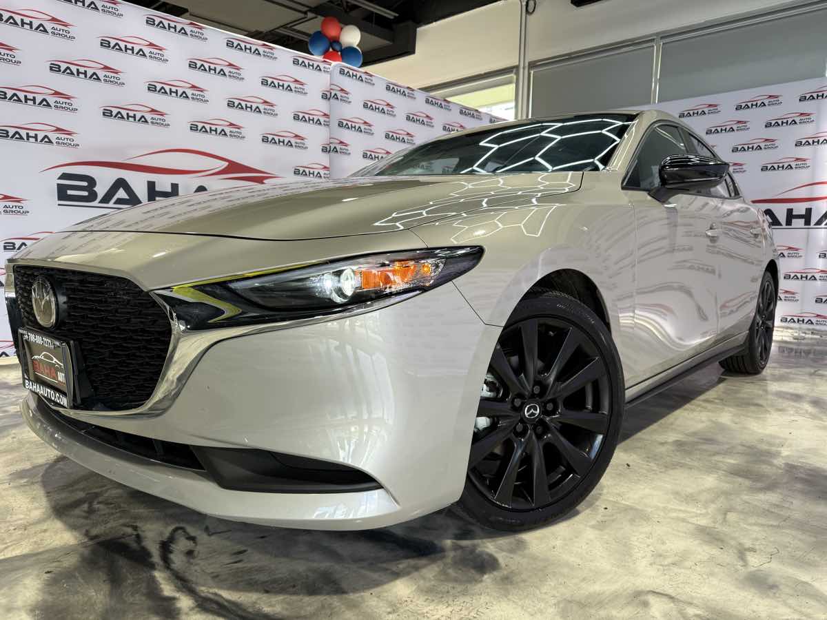 Vehicle image 44 of 52