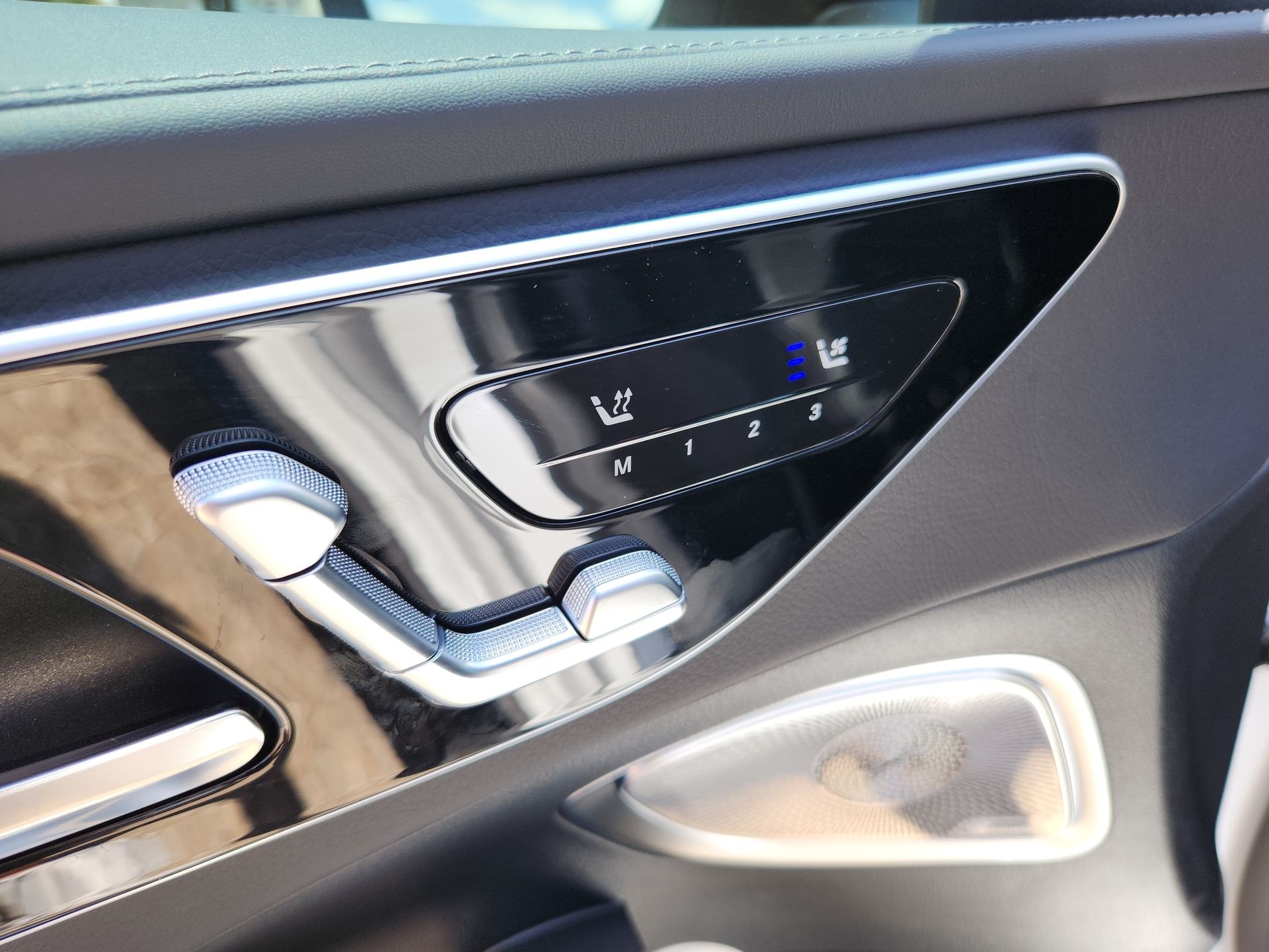 2025 Mercedes-Benz C-Class AMG 43 Image 17 of 22