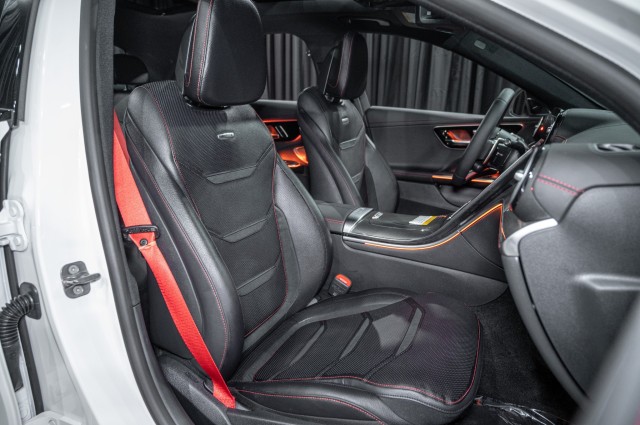 Vehicle image 15 of 25