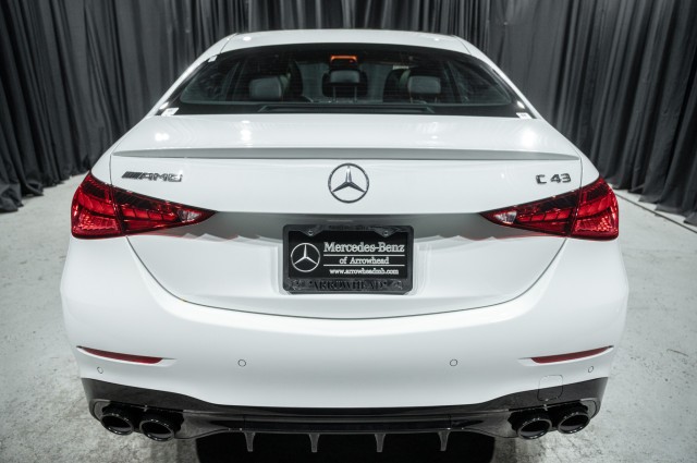 Vehicle image 4 of 25