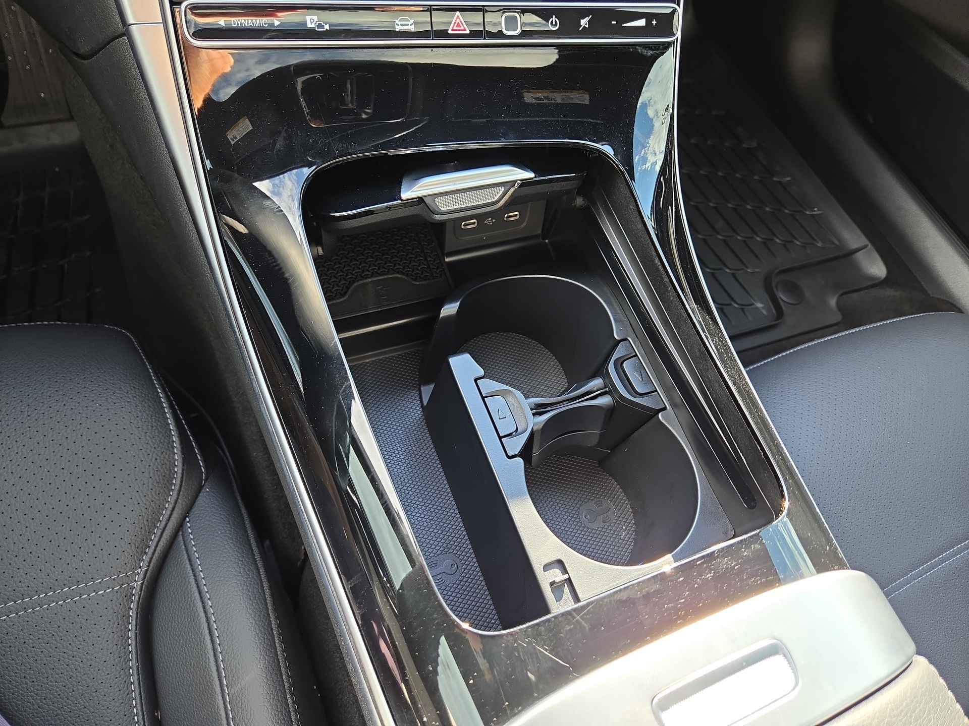 2025 Mercedes-Benz C-Class 300 Image 19 of 22