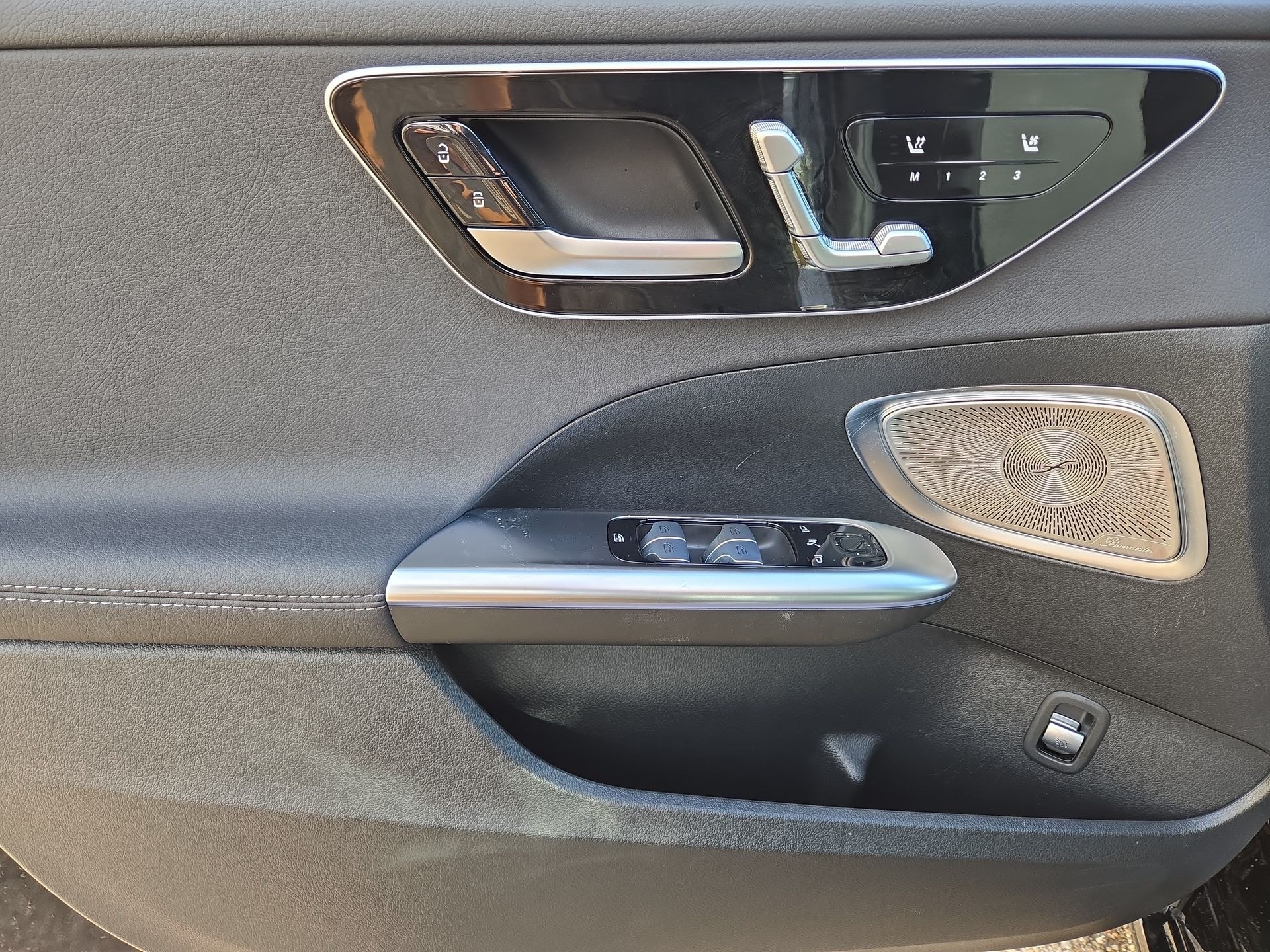 2025 Mercedes-Benz C-Class 300 Image 20 of 22