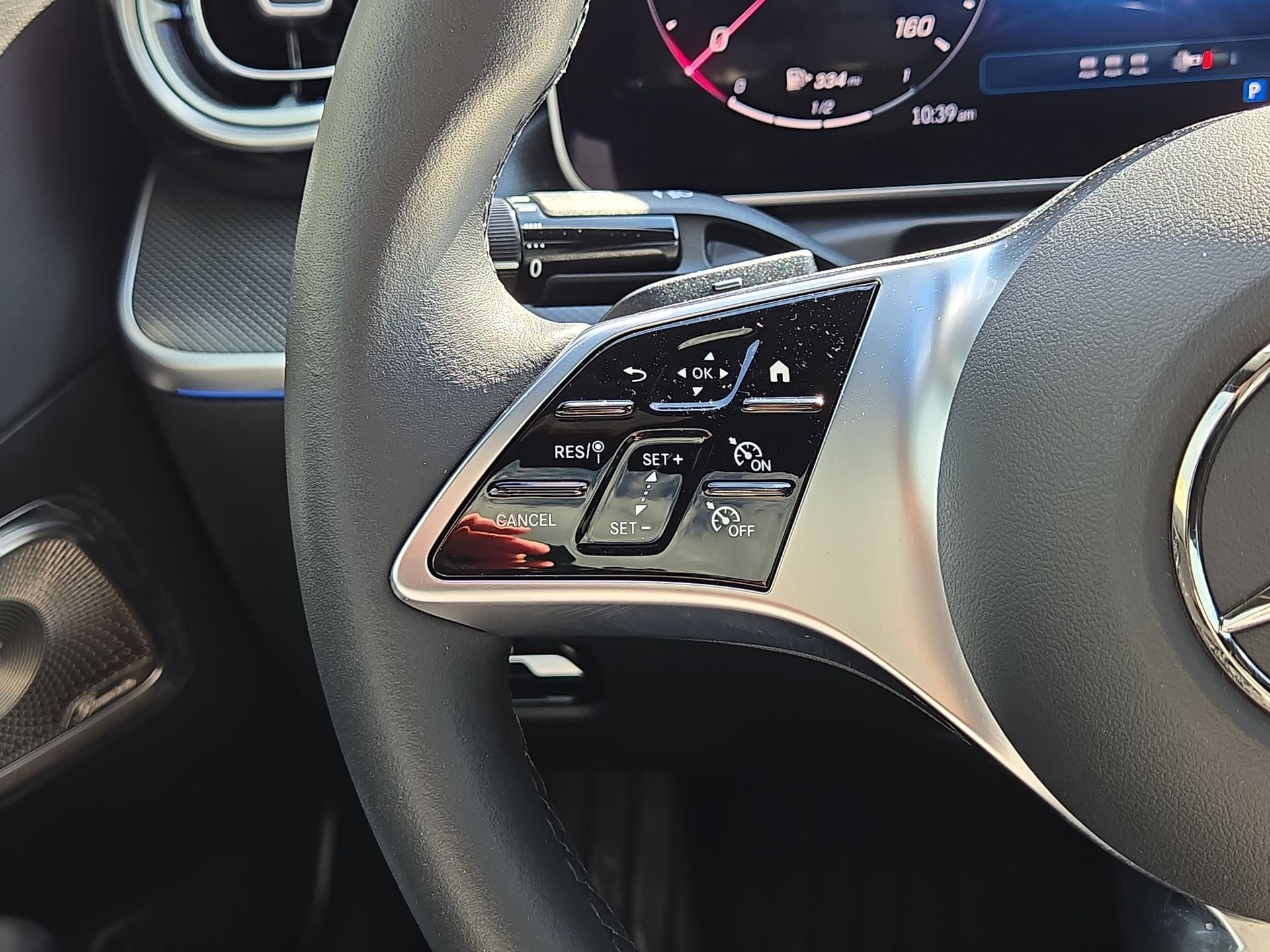 2025 Mercedes-Benz C-Class 300 Image 15 of 22