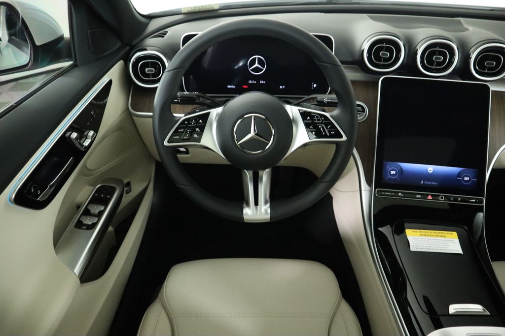 Vehicle image 11 of 33