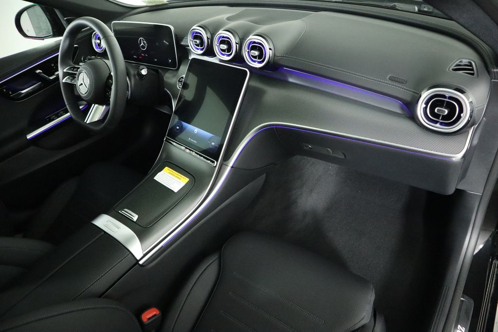Vehicle image 19 of 34