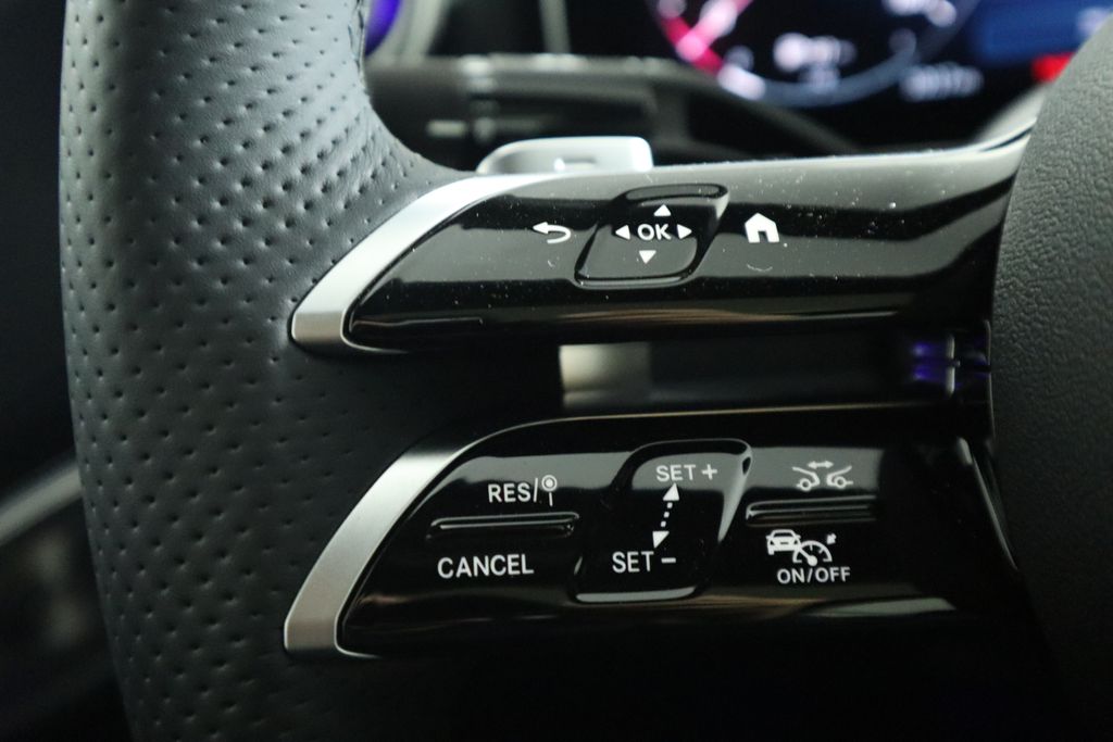 Vehicle image 12 of 34