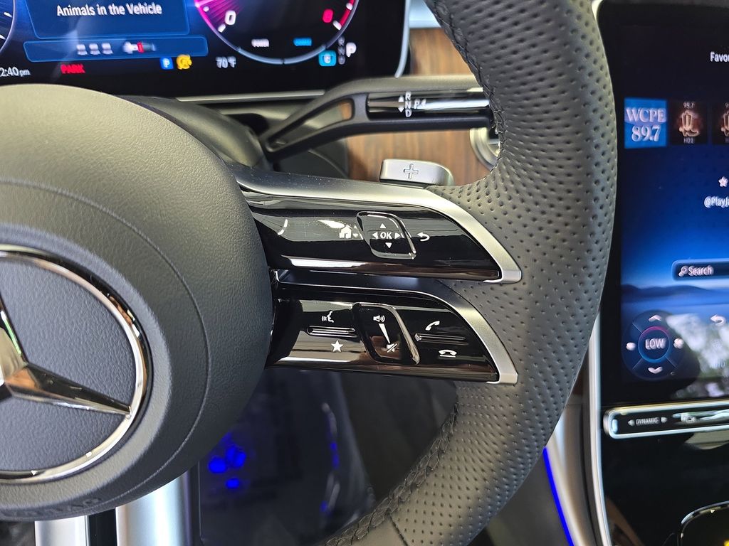 Vehicle image 20 of 38