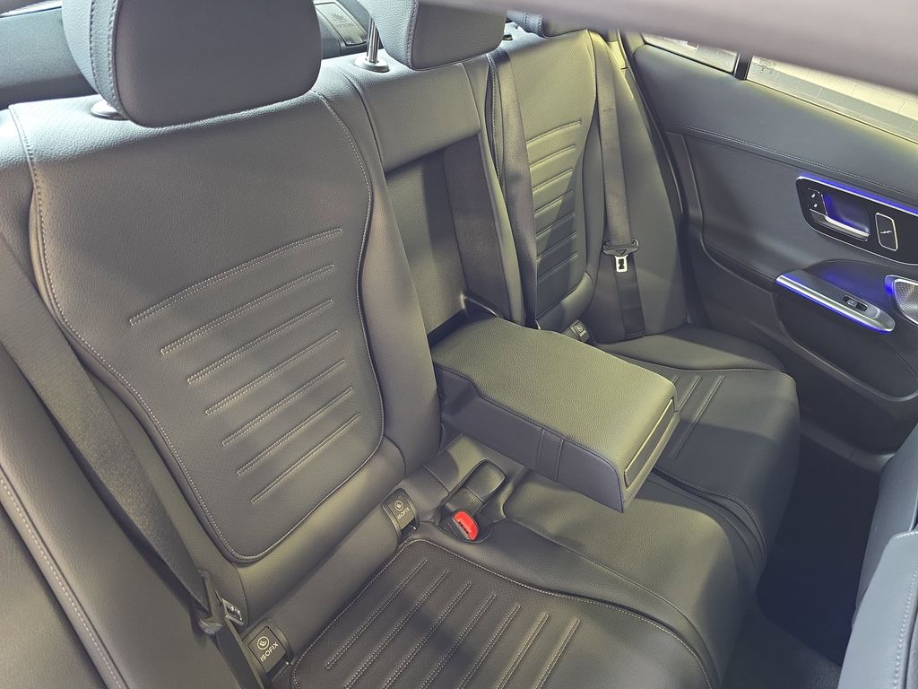 Vehicle image 12 of 38