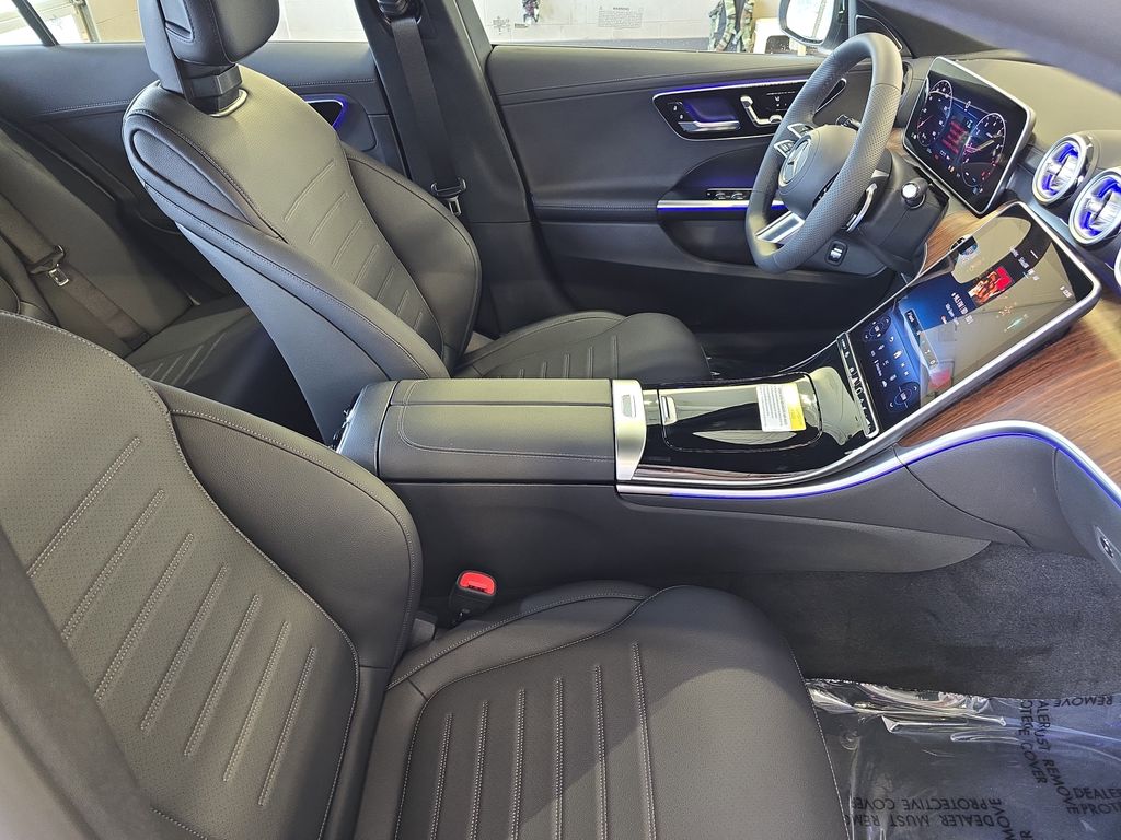 Vehicle image 10 of 38