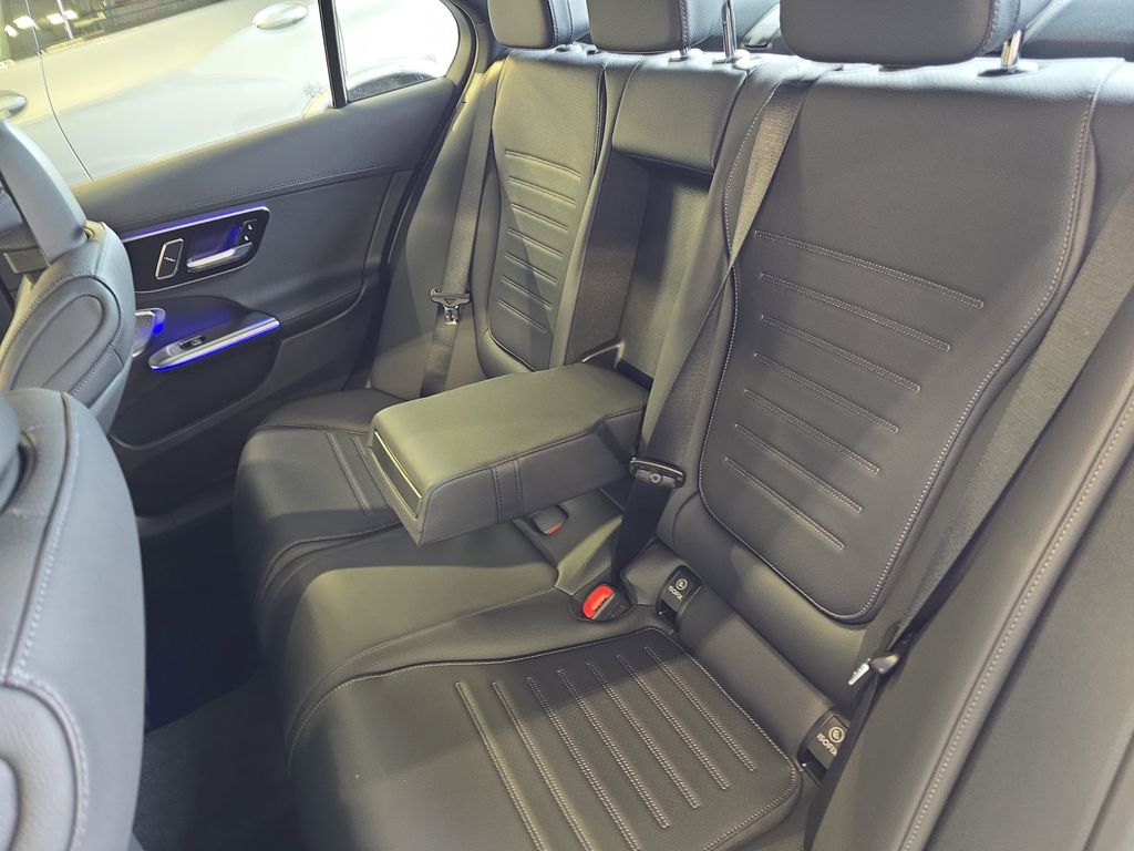 Vehicle image 15 of 38