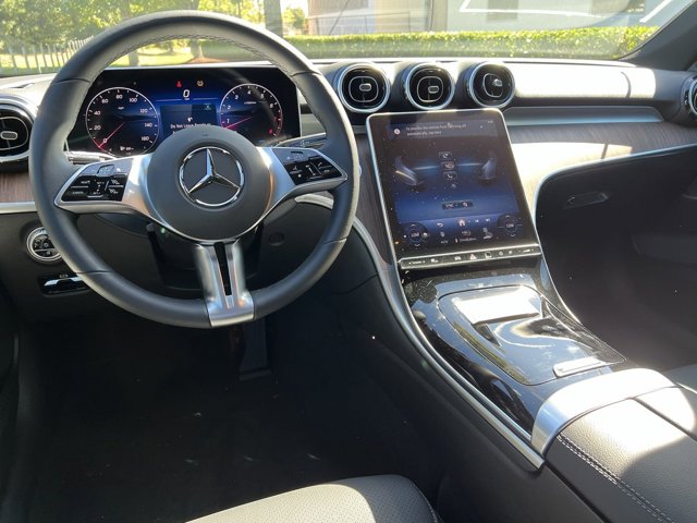 Vehicle image 18 of 37