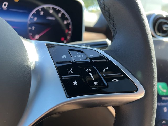 Vehicle image 21 of 37
