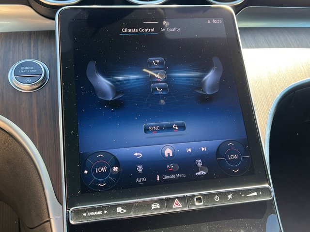 Vehicle image 31 of 37