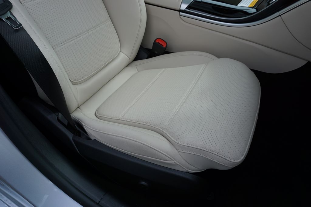 Vehicle image 65 of 67