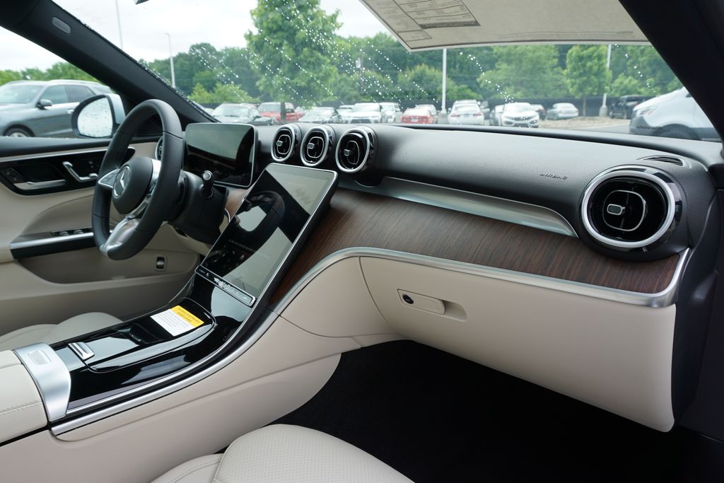 Vehicle image 66 of 67