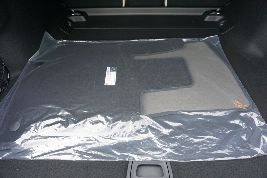 Vehicle image 50 of 67