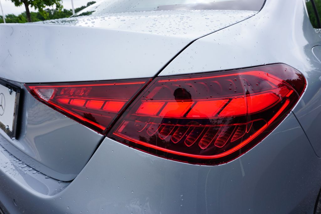 Vehicle image 12 of 67