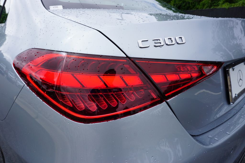 Vehicle image 11 of 67