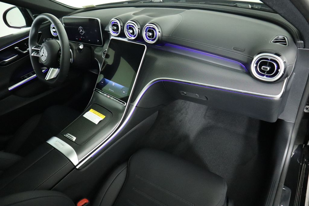 Vehicle image 19 of 34