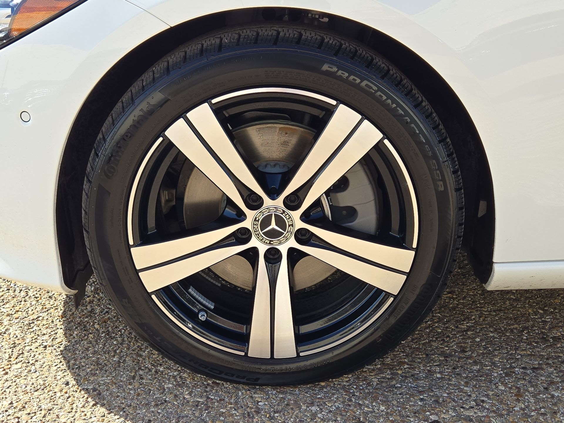 2025 Mercedes-Benz C-Class 300 Image 11 of 22