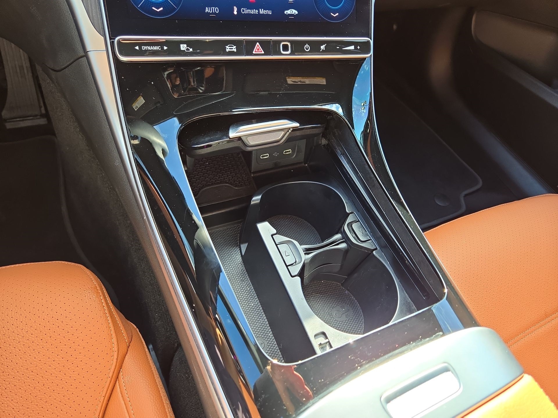 2025 Mercedes-Benz C-Class 300 Image 17 of 22