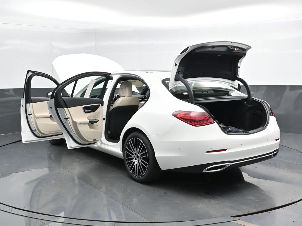 Vehicle image 21 of 49
