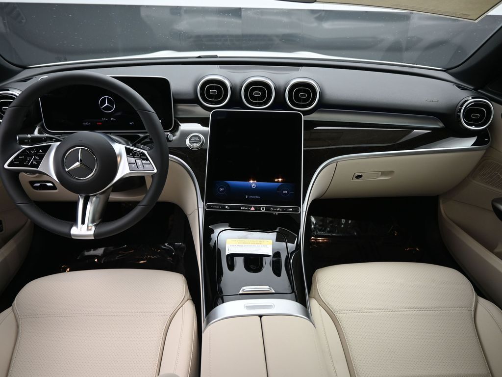 Vehicle image 33 of 49
