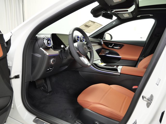 2025 Mercedes-Benz C-Class 300 Image 8 of 13