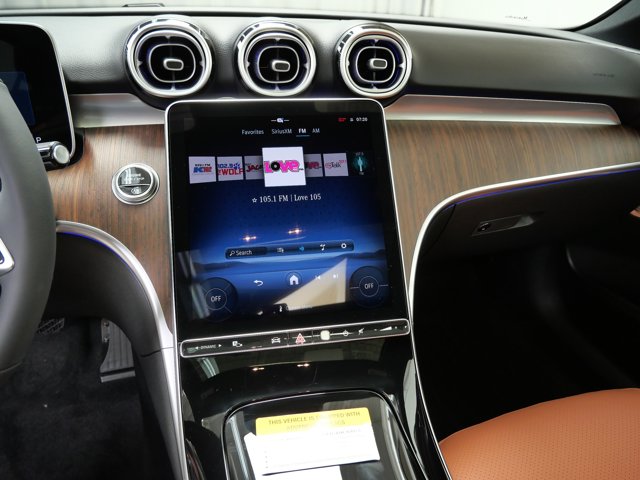 2025 Mercedes-Benz C-Class 300 Image 11 of 13