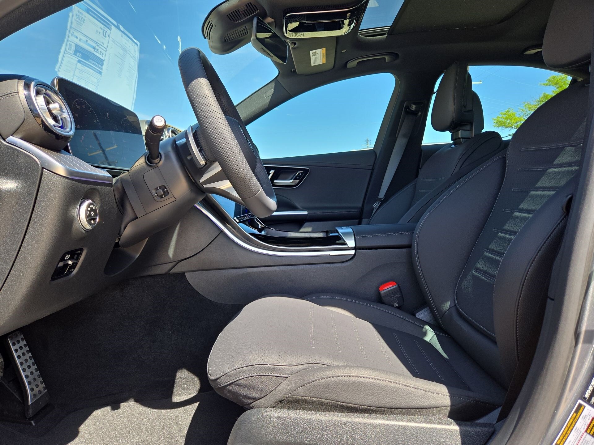 2025 Mercedes-Benz C-Class 300 Image 16 of 22