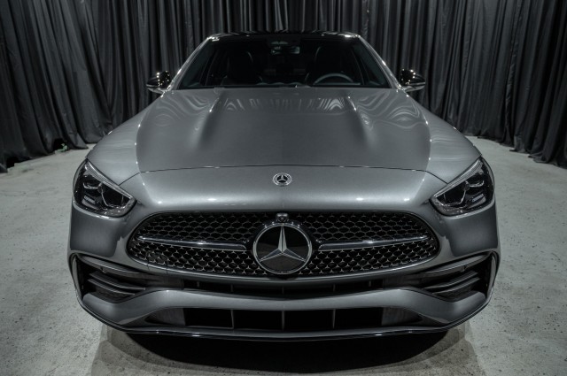 Vehicle image 3 of 24