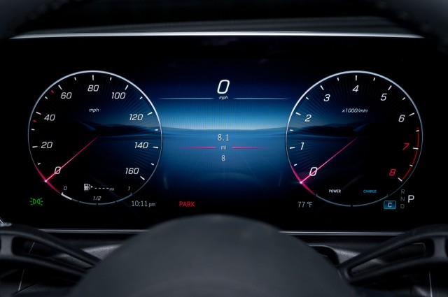 Vehicle image 23 of 24