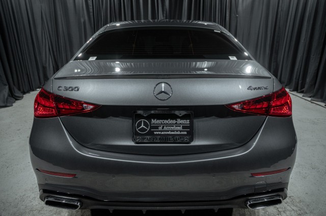 Vehicle image 6 of 24