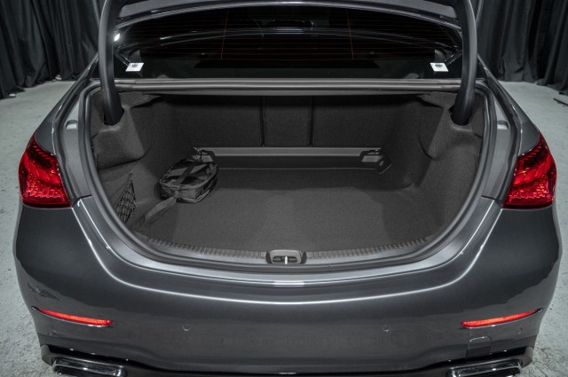 Vehicle image 10 of 24