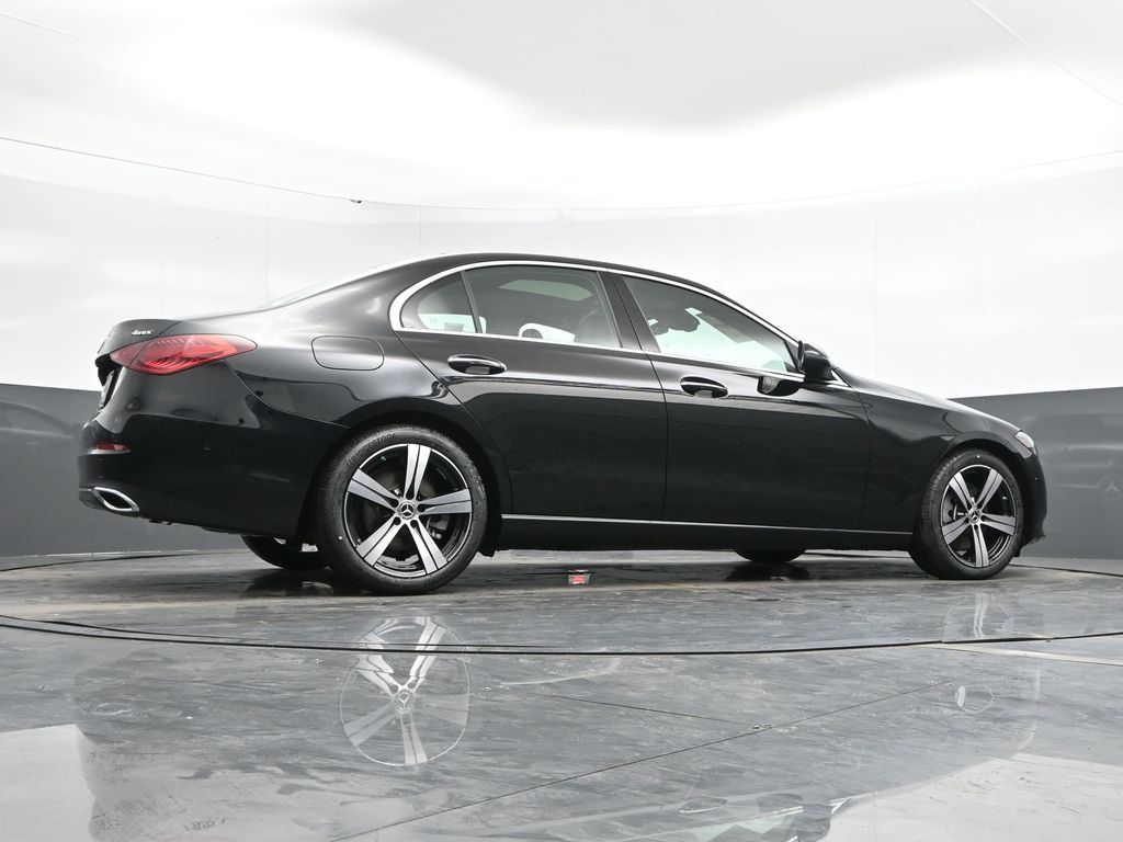 Vehicle image 14 of 49
